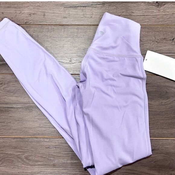 New Align Legging 28” - Picture 2 of 3